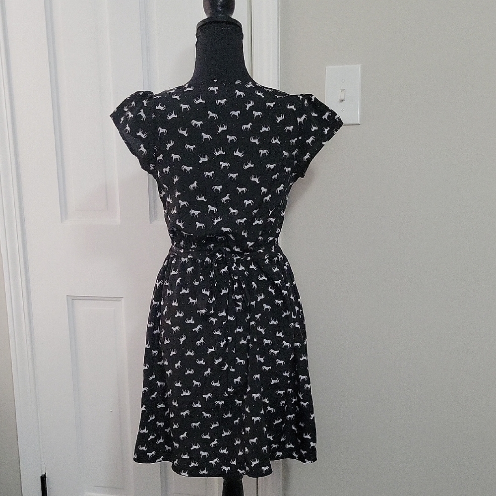 Black and White Horse Patterned Dress - Picture 4 of 5